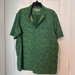 L Duluth Trading Untucked Men’s Palm Leaf Fishing Shirt